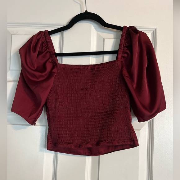 Express Crop Top - Picture 3 of 3